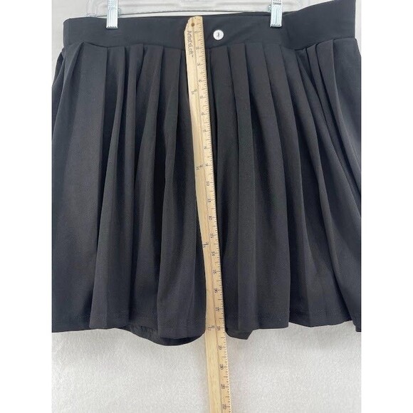 Women's Plus Size 2X Bae City Pleated Black Skort - Picture 5 of 6